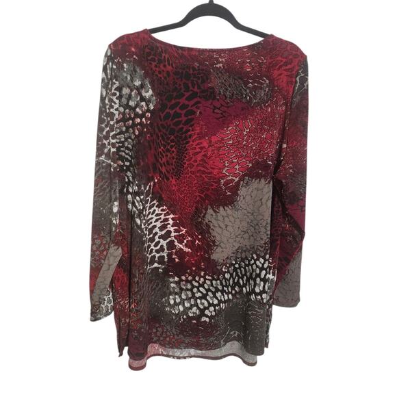 Susan Graver Artisans Plus Size 1X Susan Graver Animal Print Beaded Neck Top - Picture 8 of 10